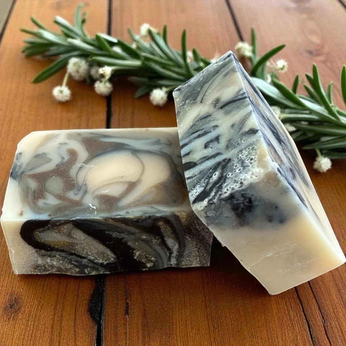 Bentonite & Charcoal Face + Body Bar image 1